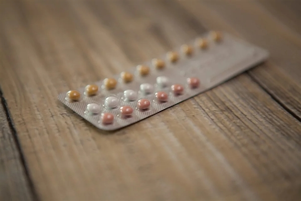口服避孕药可能影响女性大脑重要区域:或导致抑郁
