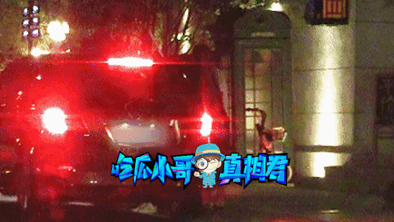戴笑盈年龄多大了，她和黄渤是同学吗？