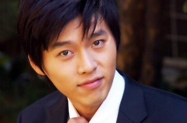 李栋旭年龄多大了?他在韩国地位如何算一线演员吗?