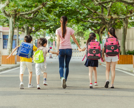 2021年幼升小入学年龄是什么要求?幼儿园升小学怎么报名?