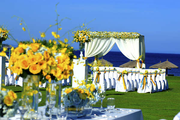 草坪婚礼流程一般几点开始价格多少？草坪婚礼还要晚宴仪式吗