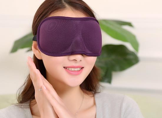 戴什么样的眼罩睡觉最舒服？什么颜色的眼罩对眼睛好？