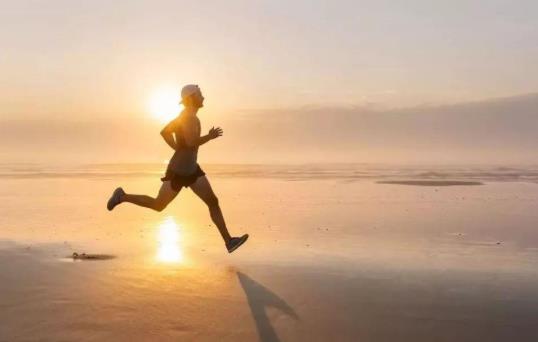 不同运动强度是什么感觉？慢跑多久才能开始燃烧脂肪？