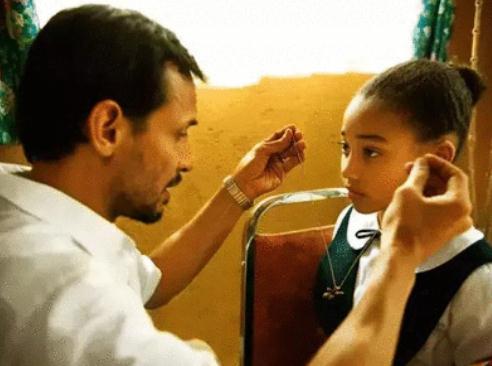 致命黑兰中的小女孩演员是谁，阿曼德拉·斯坦伯格简介