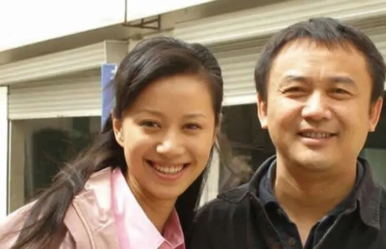 42岁倪虹洁现状，倪虹洁什么时候结的婚老公杨荣个人资料照片
