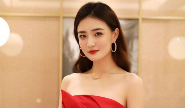 徐璐泳装综艺节目(徐璐文咏珊为什么要避嫌)