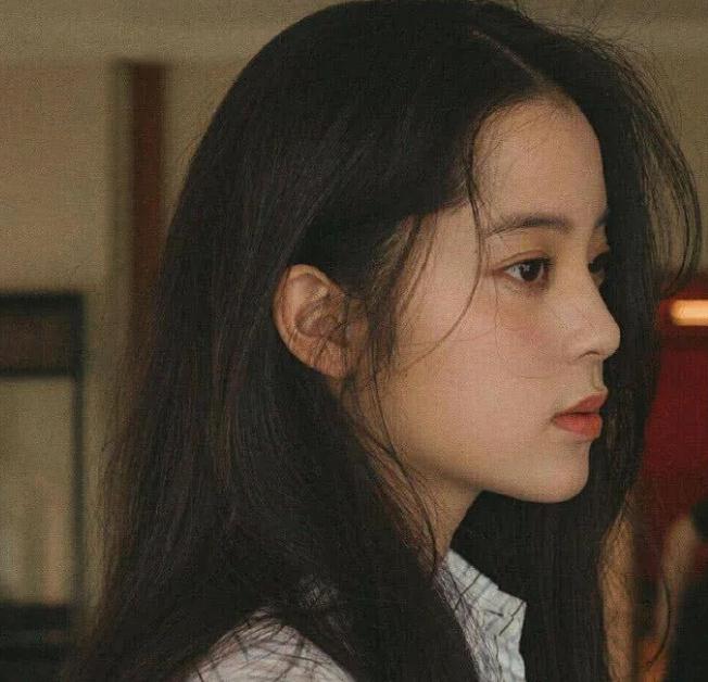 欧阳娜娜百度百科(欧阳娜娜经历了什么)