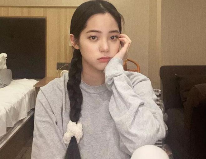 欧阳娜娜百度百科(欧阳娜娜经历了什么)