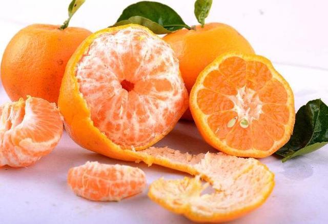 橘子的功效与作用，每天可以吃一个橘子补充维生素C！
