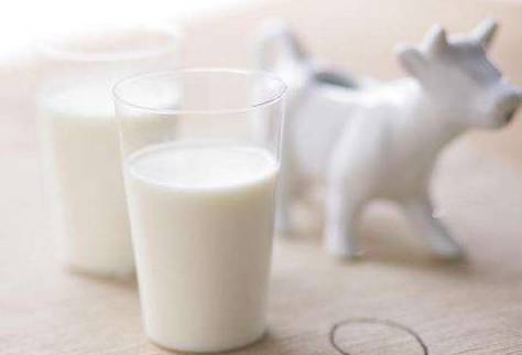坚持每天喝牛奶对人体有什么好处？