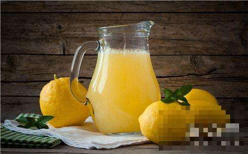 柠檬水的正确泡法减肥，助你在短时间内快速瘦身！
