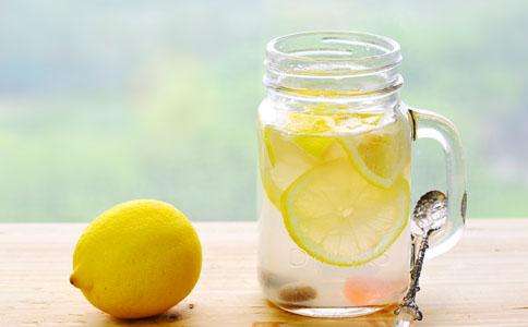 柠檬水的正确泡法减肥，助你在短时间内快速瘦身！