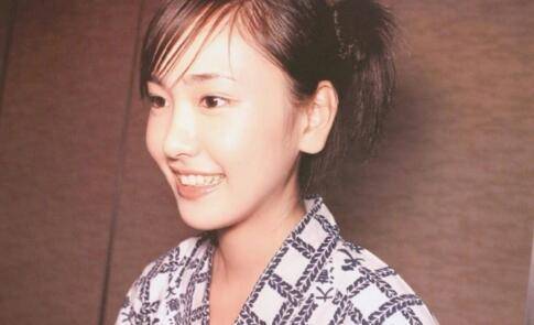 新垣结衣旧照曝光，青春少女元气满满