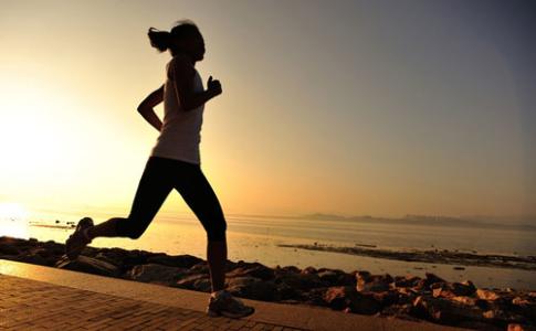 慢跑可以减肥吗？如何有效控制个人体重？