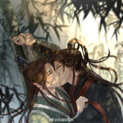 沈清秋是耽美小说《人渣反派自救系统》中的男主角.原名沈垣,现代人.