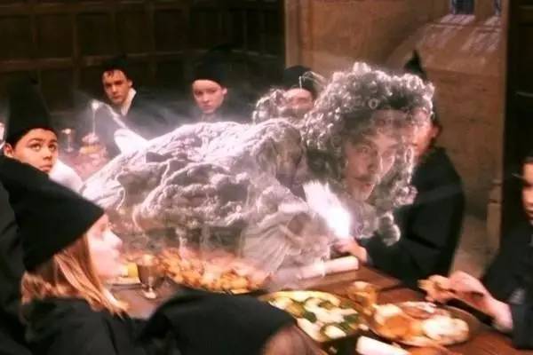 哈利波特死了8个演员，回到了他们的魔法世界！