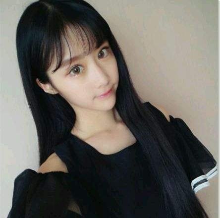 杨清柠以前全身的照片，软萌妹子一枚！