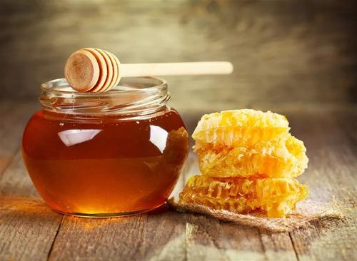 蜂蜜什么时候喝比较好？喝蜂蜜的好处有哪些？