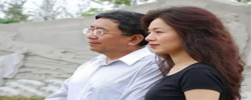 余秋雨老婆是谁，余秋雨前妻是谁