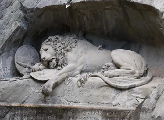 世界十大巨型雕像排名，狮身人面像、乐山大佛值得一去
