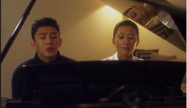 刘亚仁弹钢琴真的很厉害吗？他为什么没有服兵役