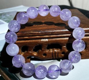 紫水晶的寓意和象征，代表忠贞的爱情.象征智慧和勇气