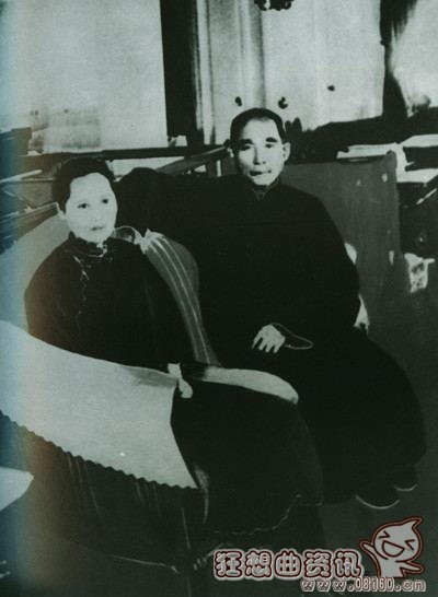 宋庆龄与孙中山的结婚老照片，孙中山与宋庆龄年龄相差几岁
