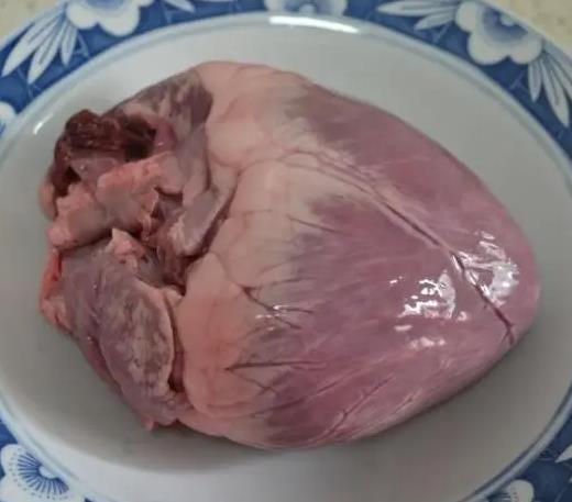 猪心脏和人心脏的相似度，为什么猪心脏可以移植给人？